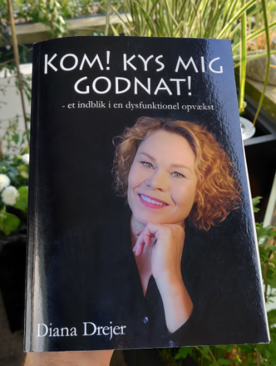 Kom! Kys mig Godnat! - et indblik i en dysfunktionel opvækst